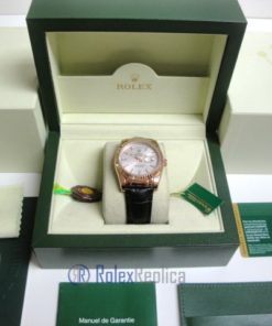 Alternative view of rolex replica daydate rose gold argentèè strip leather orologio replica copia imitazione